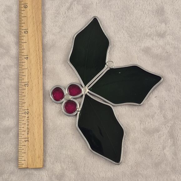 Vtg Christmas Holly Plant Stained Glass Suncatcher Hand Made Window Decoration - Picture 3 of 6